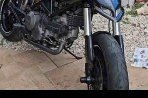 Ducati hypermotard 796 depotenziata