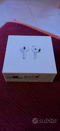 Apple AirPods 4