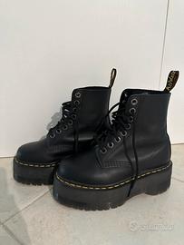 Dr. Martens Platform 1460 Pascal Max