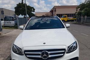 AUTO GRANDINATA MERCEDES CLASSE E 2019