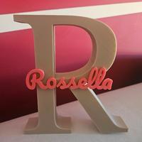 nome con iniziale in 3D colore a scelta 