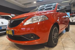 Lancia Ypsilon 1.2 69 CV 5 porte S&S Gold