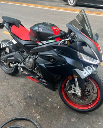 Aprilia rs 660 (guidabile con a2)