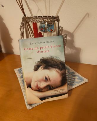 Romanzo "Come un petalo bianco d'estate" 