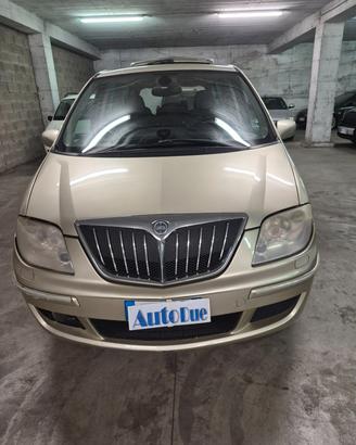 Lancia Phedra 2.2 MJT Platino