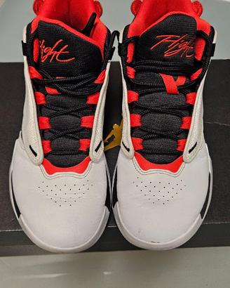 Scarpe jordan max aura 4