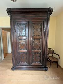 ARMADIO PIEMONTESE del 700 IN NOCE