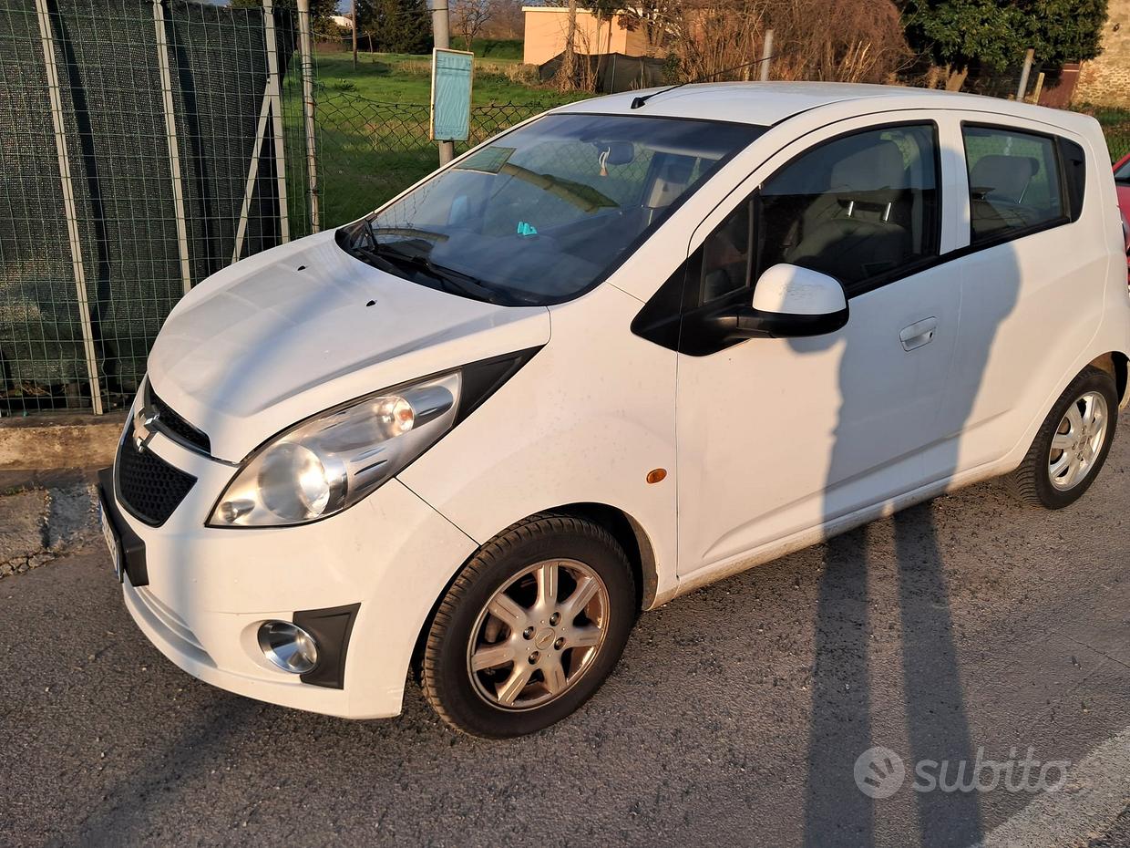 CHEVROLET Spark