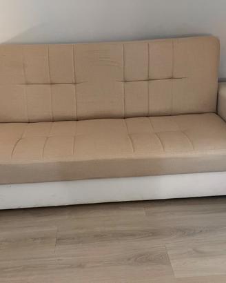 Divano letto a tre posti