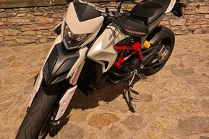 Ducati Hypermotard 939