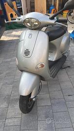 vespa et4   150 del 2001