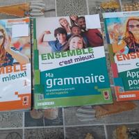 Libro di testo per scuole medie Ensemble 