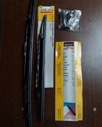 spazzola tergi con spoiler e gommino grafitato €2