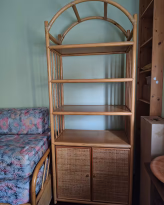 Libreria, tavolino, poltrona - rattan, bambù 