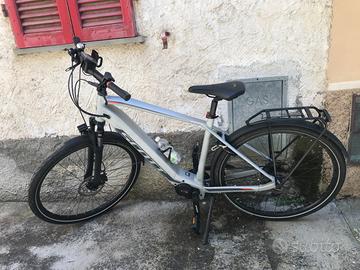Bici Scott 625 w bosch L 530 km