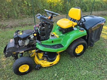 Trattorino tagliaerba John deere  X 300R 
