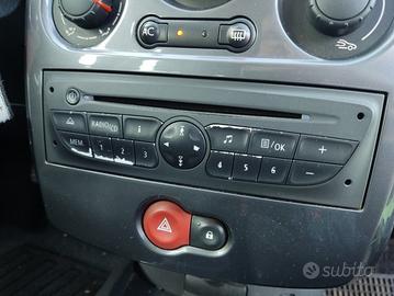 Autoradio RENAULT CLIO del 2010