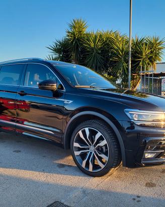 Volkswagen Tiguan 2.0 tdi Advanced 4motion R-line