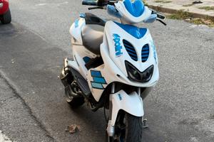 YAMAHA AEROX 50 (70)