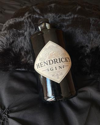 Bottiglia Gin Hendricks (vuota)