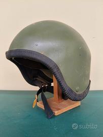 Elmetto paracadutista tedesco