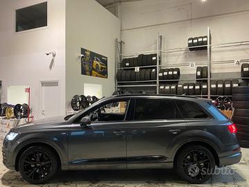 Cerchi NUOVI Audi Q7 raggio 21 cod.78421