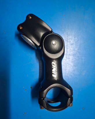 Attacco per manubrio bicicletta