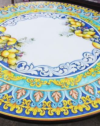 Tavoli da sogno dipinti a mano in pietra lavica