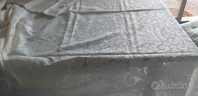 Tovaglia di lino sfilato siciliano (Hardanger)