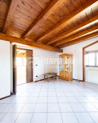 Bilocale con terrazzo