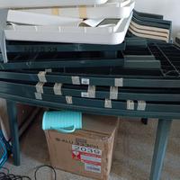 Coppia Tavoli rettangolari in plastica