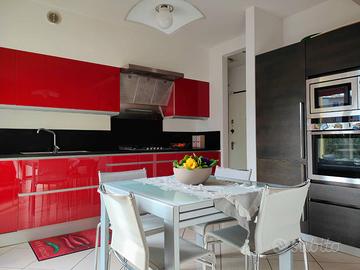 Recente appartamento piano terra con giardino