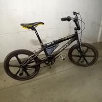 Bicicletta  BMX  (Marca  SILVER STAR) euro 190