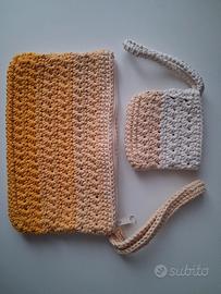 pochette fatta a mano e p.auricolari all'uncinetto