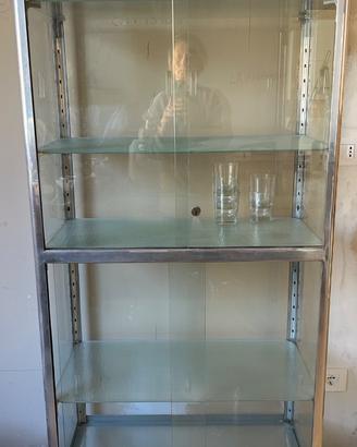 Vetrinetta vintage medicale anni ’60 vetro e metal