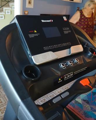 Tapis Roulant Tecnofit TF8.12L 4.0 HP