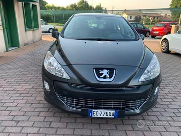 Peugeot 308 1.6 HDi 110CV 5p. Féline (6 Marce)