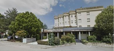 Locale Commerciale 28 mq - Castel S. Pietro