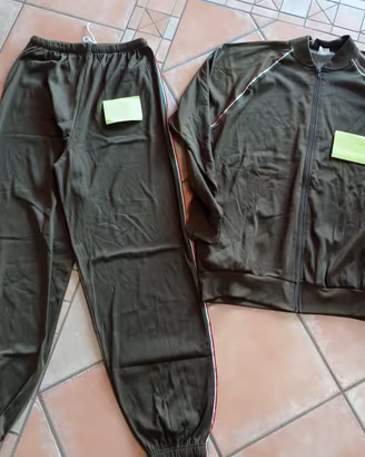 tuta uomo taglia L comoda verde militare