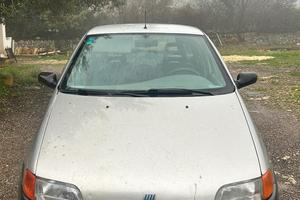 Fiat punto 1.1 benzina revisionata pronta a luso.