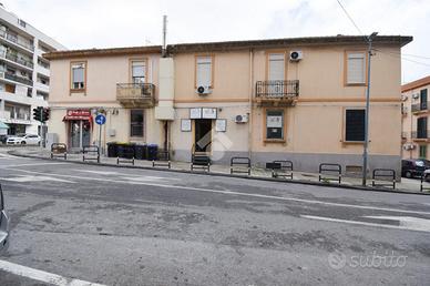 NEGOZIO A MESSINA