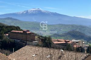 Casa semi indipendente - Troina