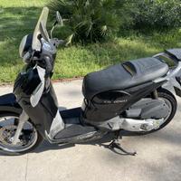 Aprilia Scarabeo 125 2011