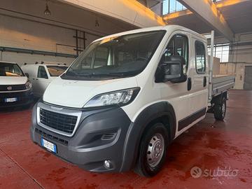Peugeot Boxer doppia cabina cassone fisso