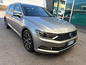 VW Passat 2.0 TDI BlueMotion Highline 150cv DSG