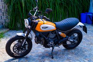 DUCATI SCRAMBLER CLASSIC 800