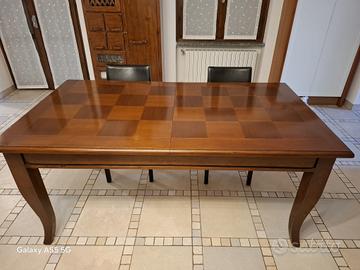 Tavolo artigianale allungabile in legno