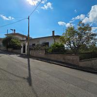 Casa indipendente con giardino e ampio scantinato
