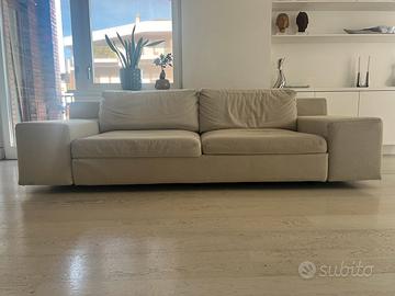 Divano Cassina Philippe Starck Mister