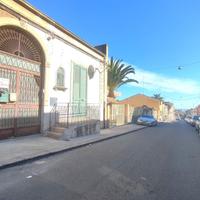 CASA SEMINDIPENDENTE A CATANIA